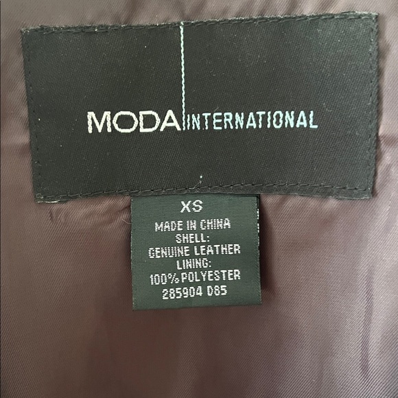 Moda International Women's Dark Brown Leather Jacket - Picture 2 of 7